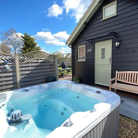Bawdeswell Saving Grace With Private Hot Tubヴィラ エクステリア 写真