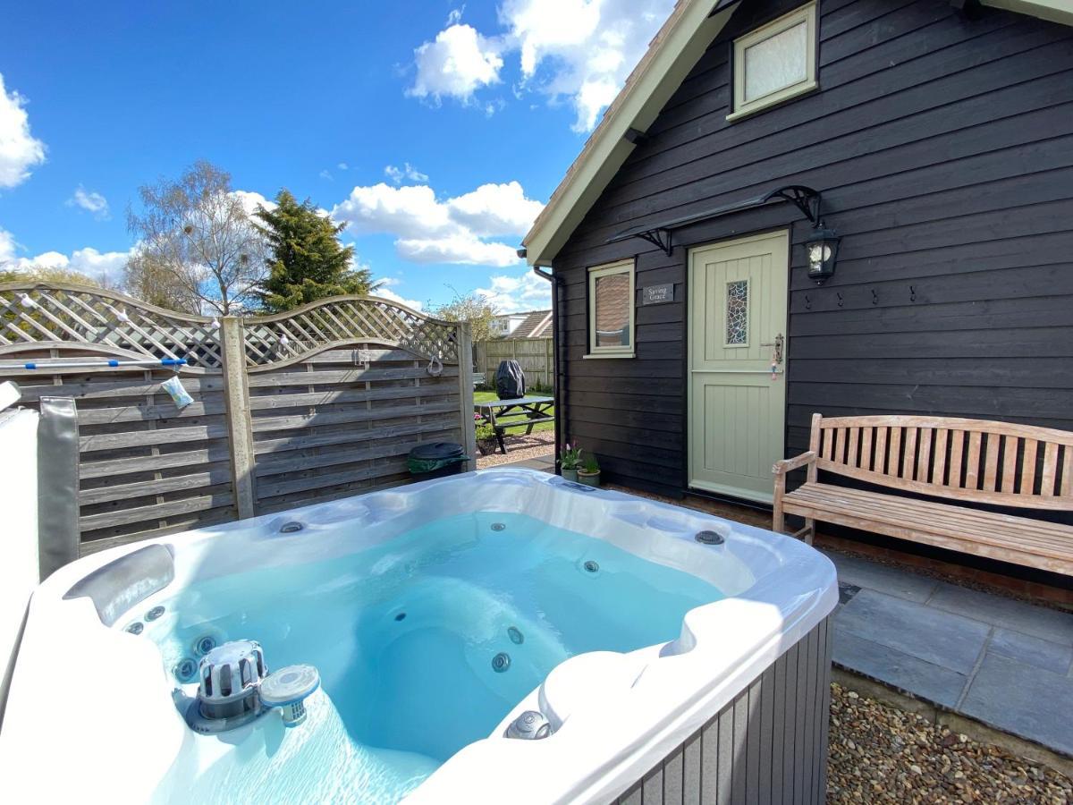 Bawdeswell Saving Grace With Private Hot Tubヴィラ エクステリア 写真