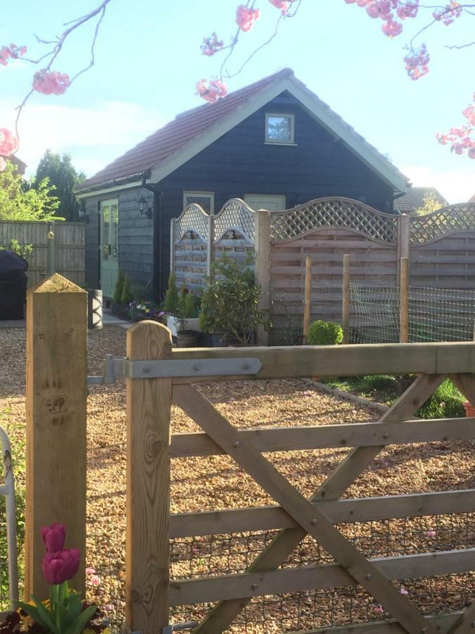 Bawdeswell Saving Grace With Private Hot Tubヴィラ エクステリア 写真