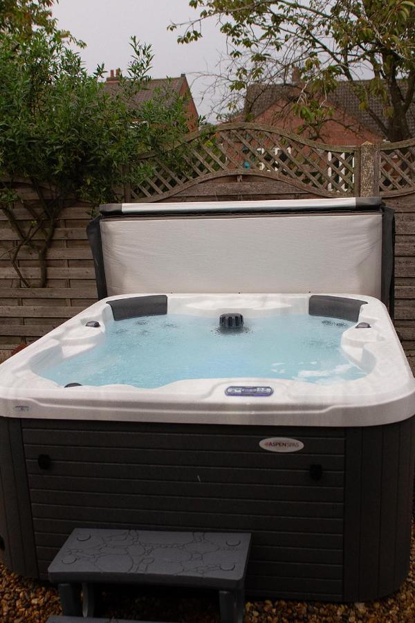 Bawdeswell Saving Grace With Private Hot Tubヴィラ エクステリア 写真